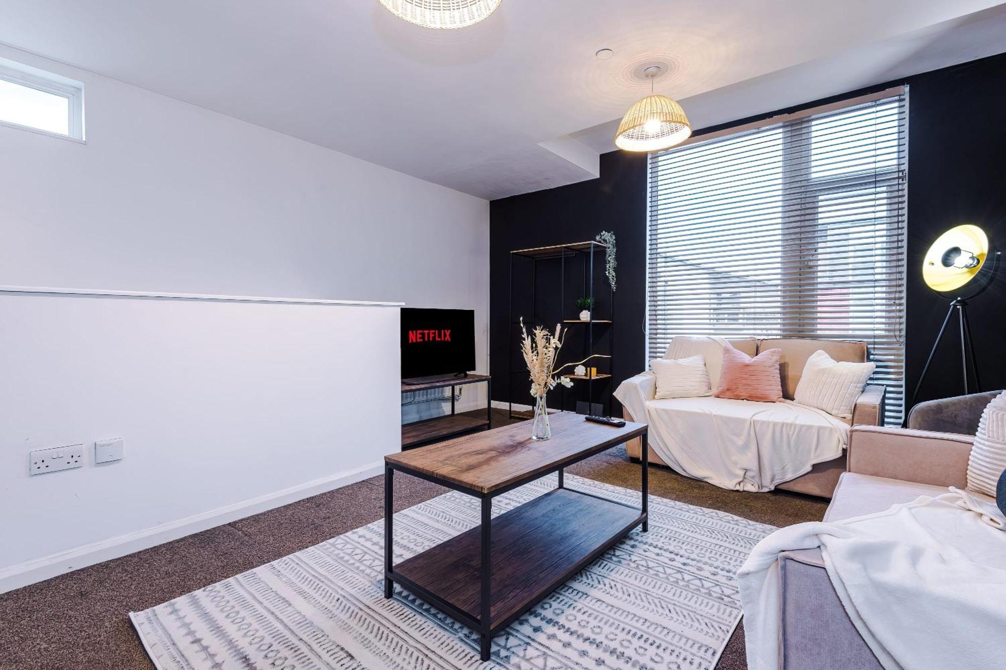 Rest&Recharge At A Spacious Townhouse By The Etihad Villa Manchester Dış mekan fotoğraf
