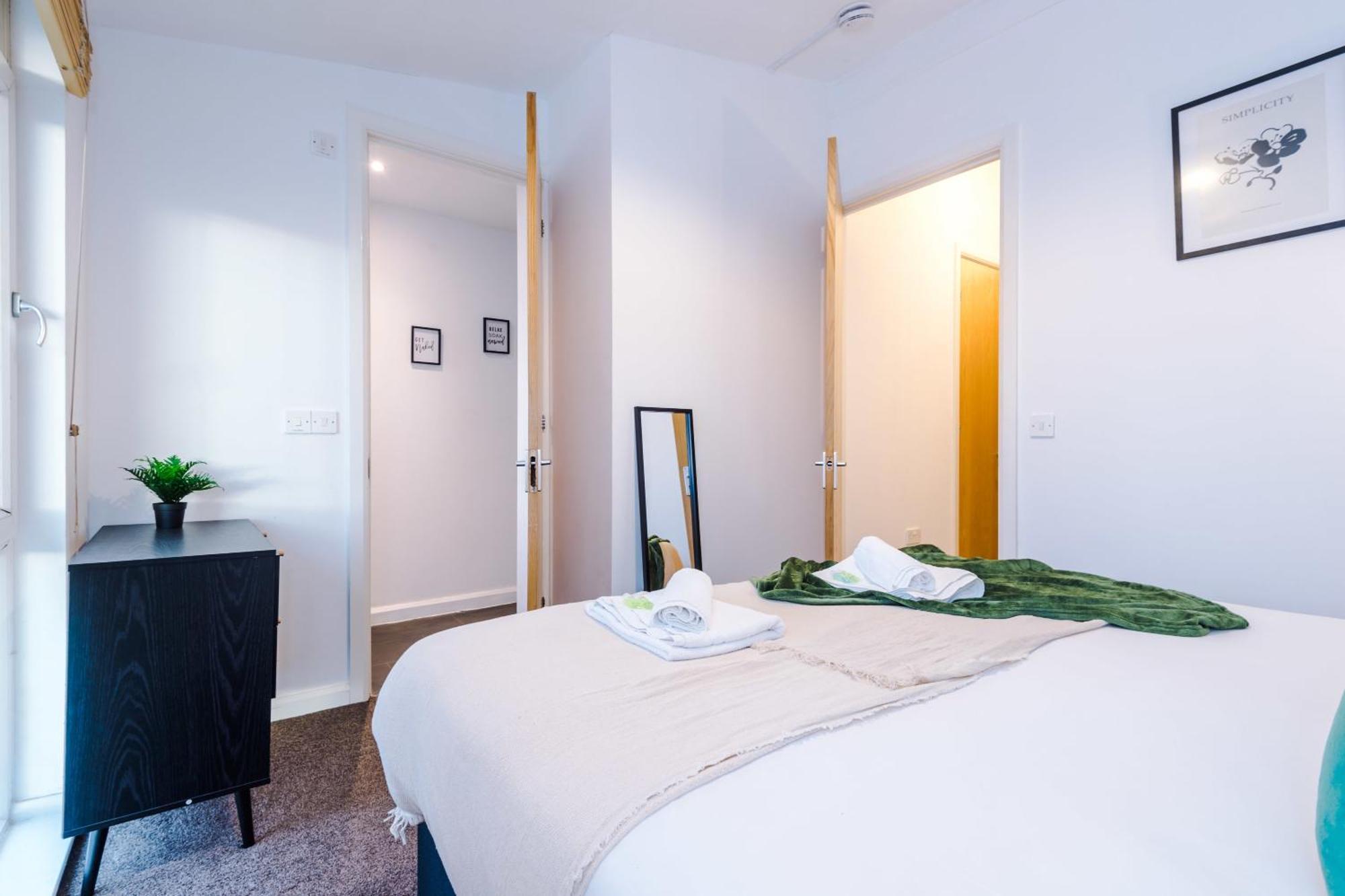 Rest&Recharge At A Spacious Townhouse By The Etihad Villa Manchester Dış mekan fotoğraf